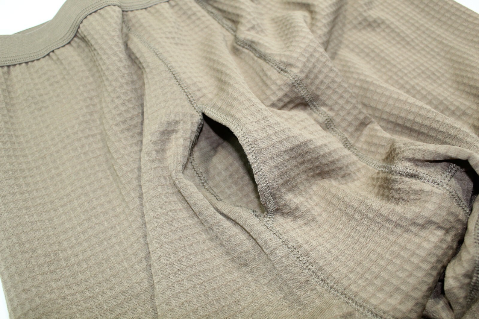 AR 670-1 COYOTE BROWN Military E.C.W.C.S. Generation III WAFFLE PANTS