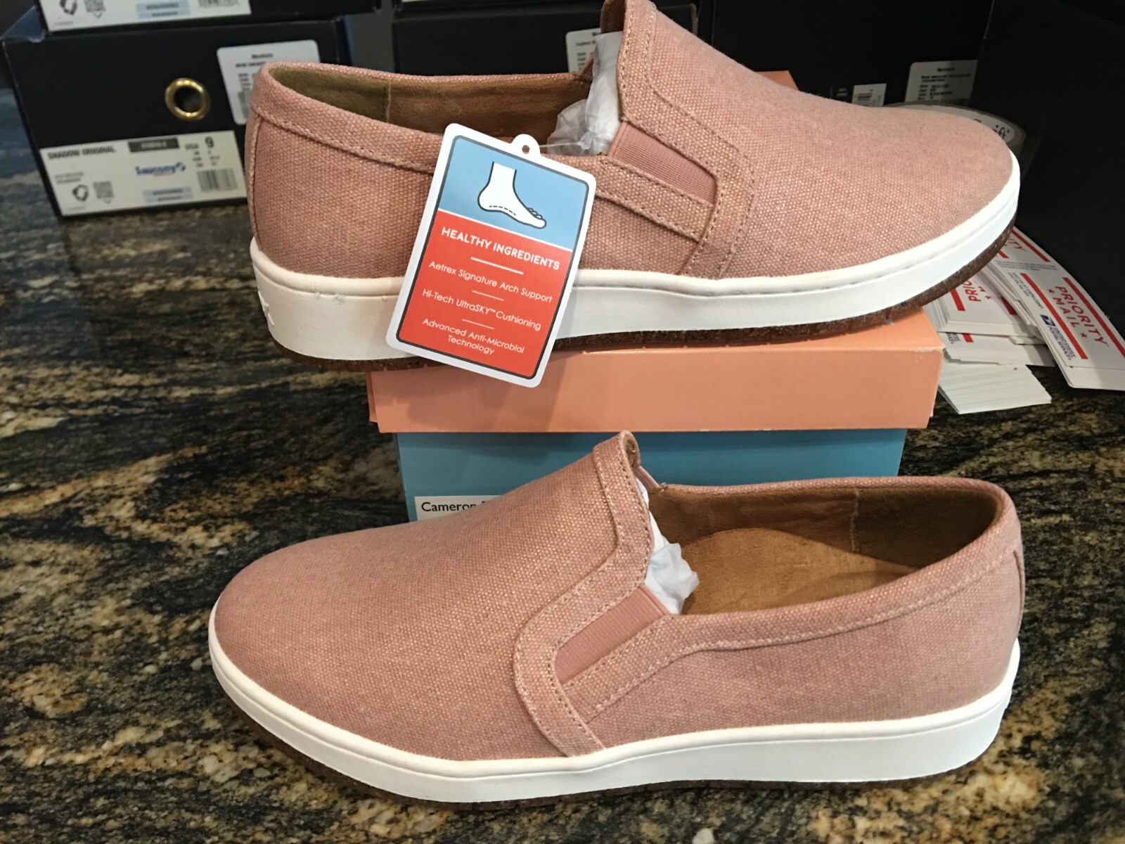 NEW Womens Aetrex Cameron Blush Canvas Shoes, size 8.5 (EU 39)