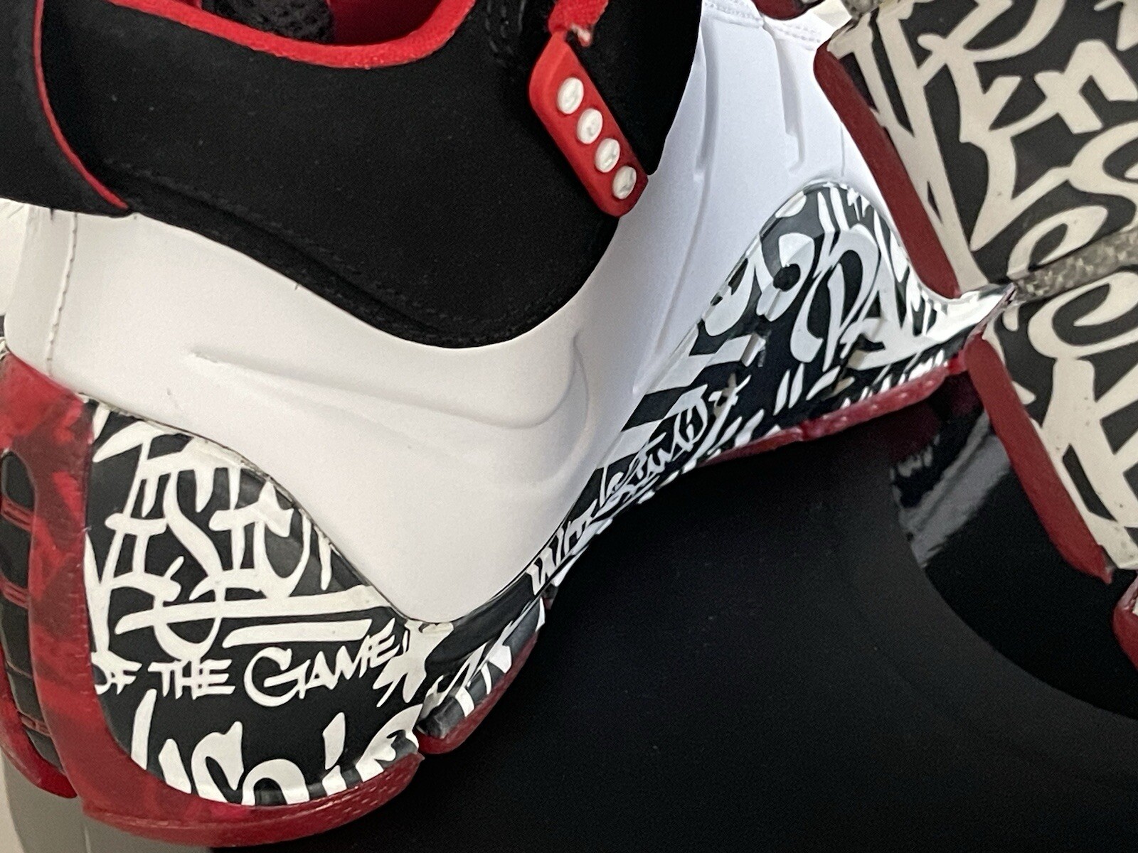 Nike Zoom LeBron 4 “Graffiti” – DJ4888-100 Mens size 10 New in Box Limited Ed