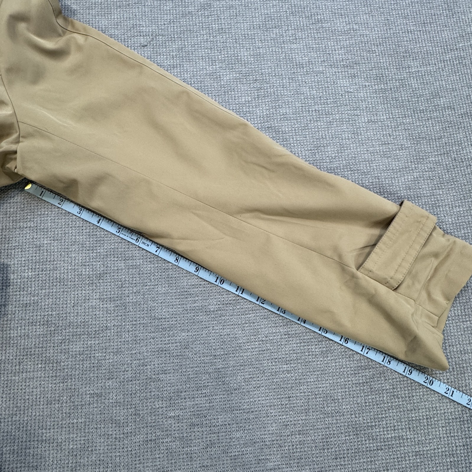 Towne Collection Womens Size L Khaki Trench Coat Belted Padded Shoulder NWT