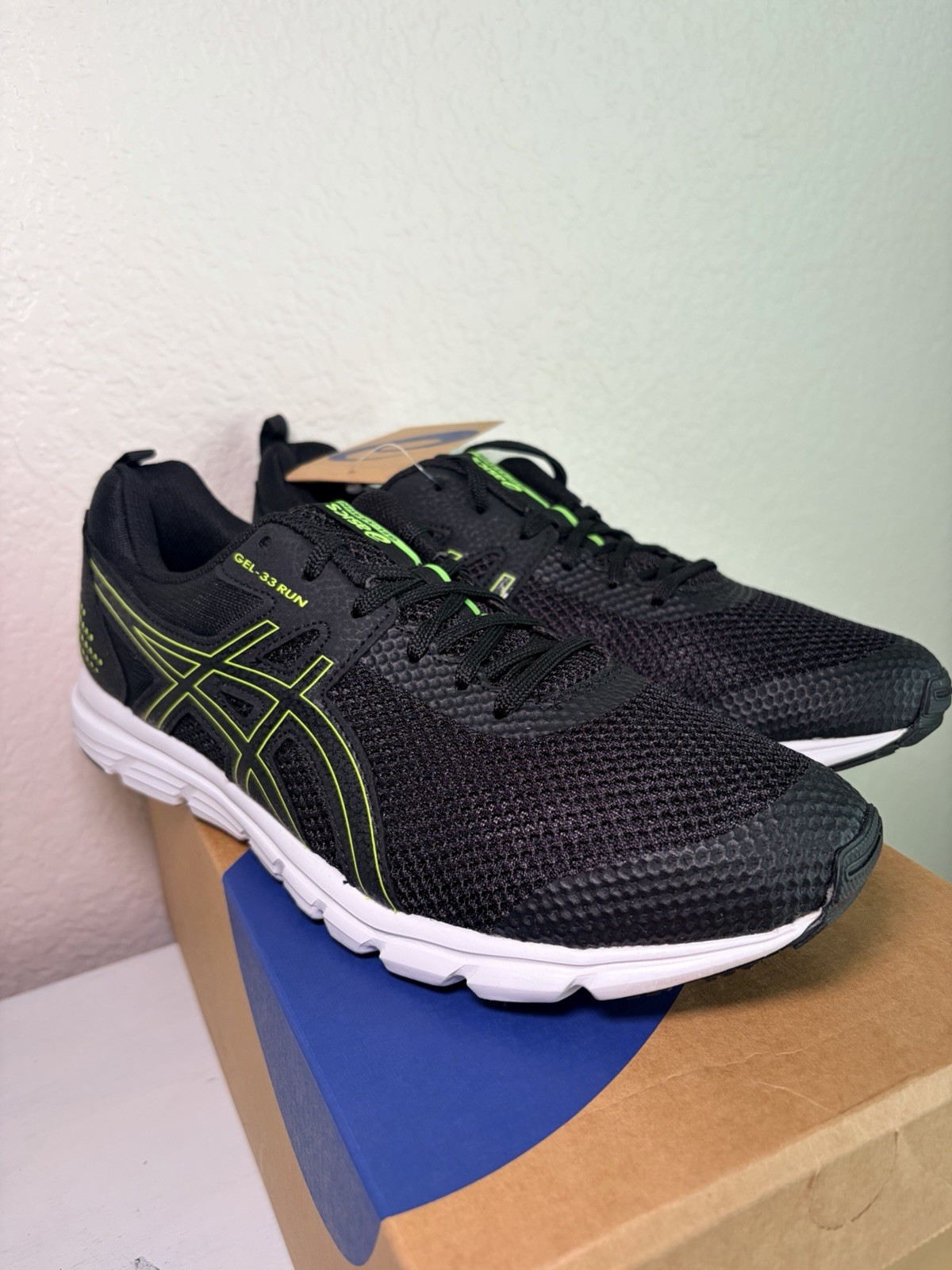 Size 9 – Asics Gel 33 Run Black New