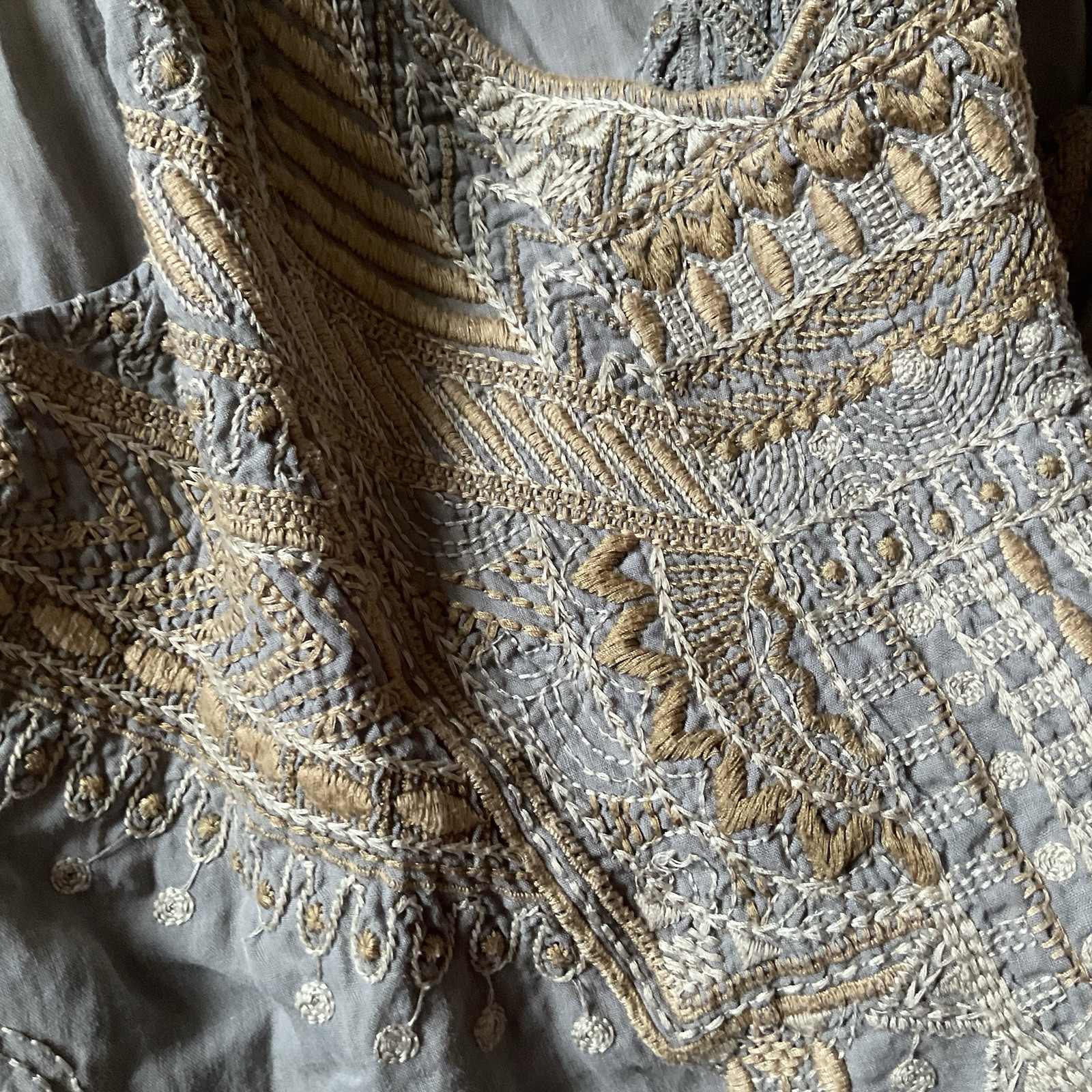 JOHNNY WAS Workshop Sz L Embroidered Tank Top Shirt Blouse Tunic Ramie