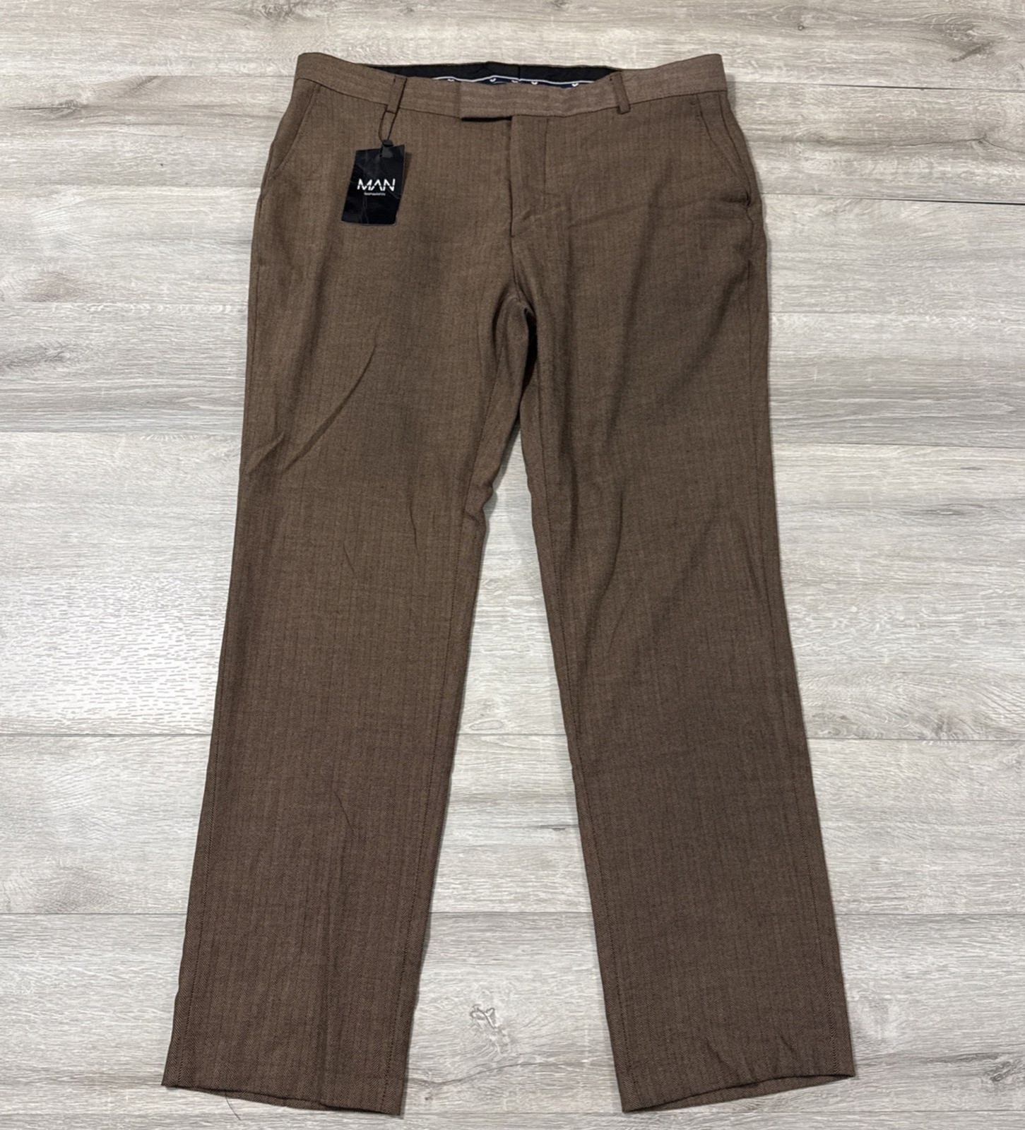 BoohooMAN Dress Pants Men’s Brown Herringbone Slim Fit Size 36 Stretch