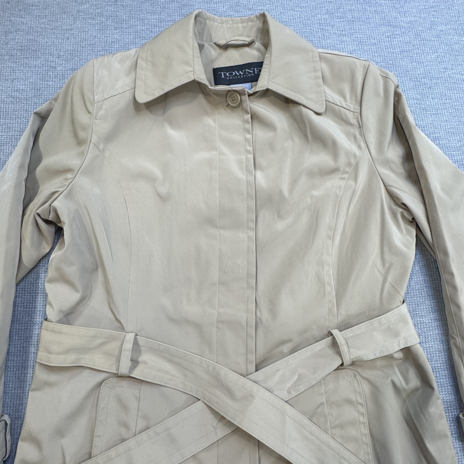Towne Collection Womens Size L Khaki Trench Coat Belted Padded Shoulder NWT