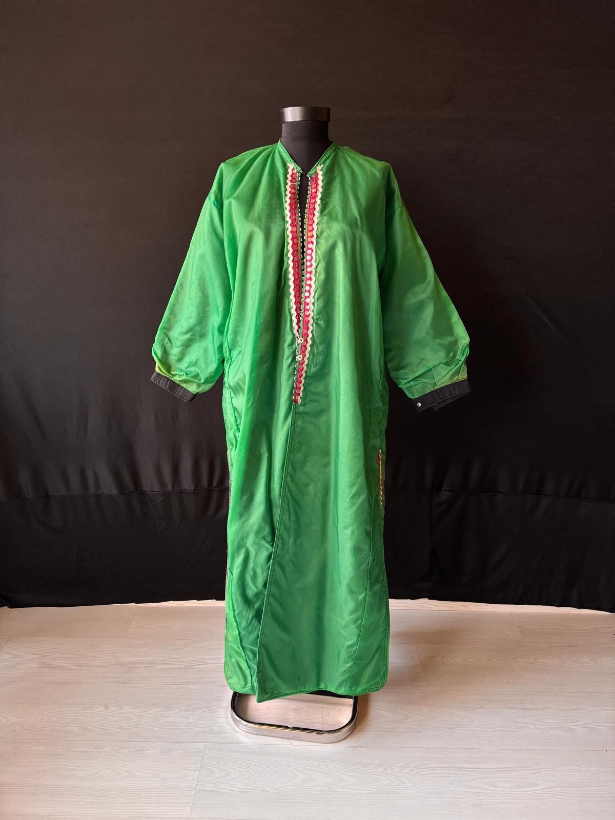 Antique Kaftan: Turkish Costume, Three Skirts (1950), Anatolian Clothing
