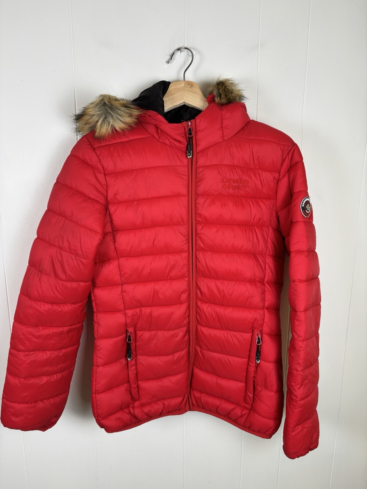 Canadian Peak Women’s Size 10 Red Fur Trim Hooded Puffer Jacket Coat Canada