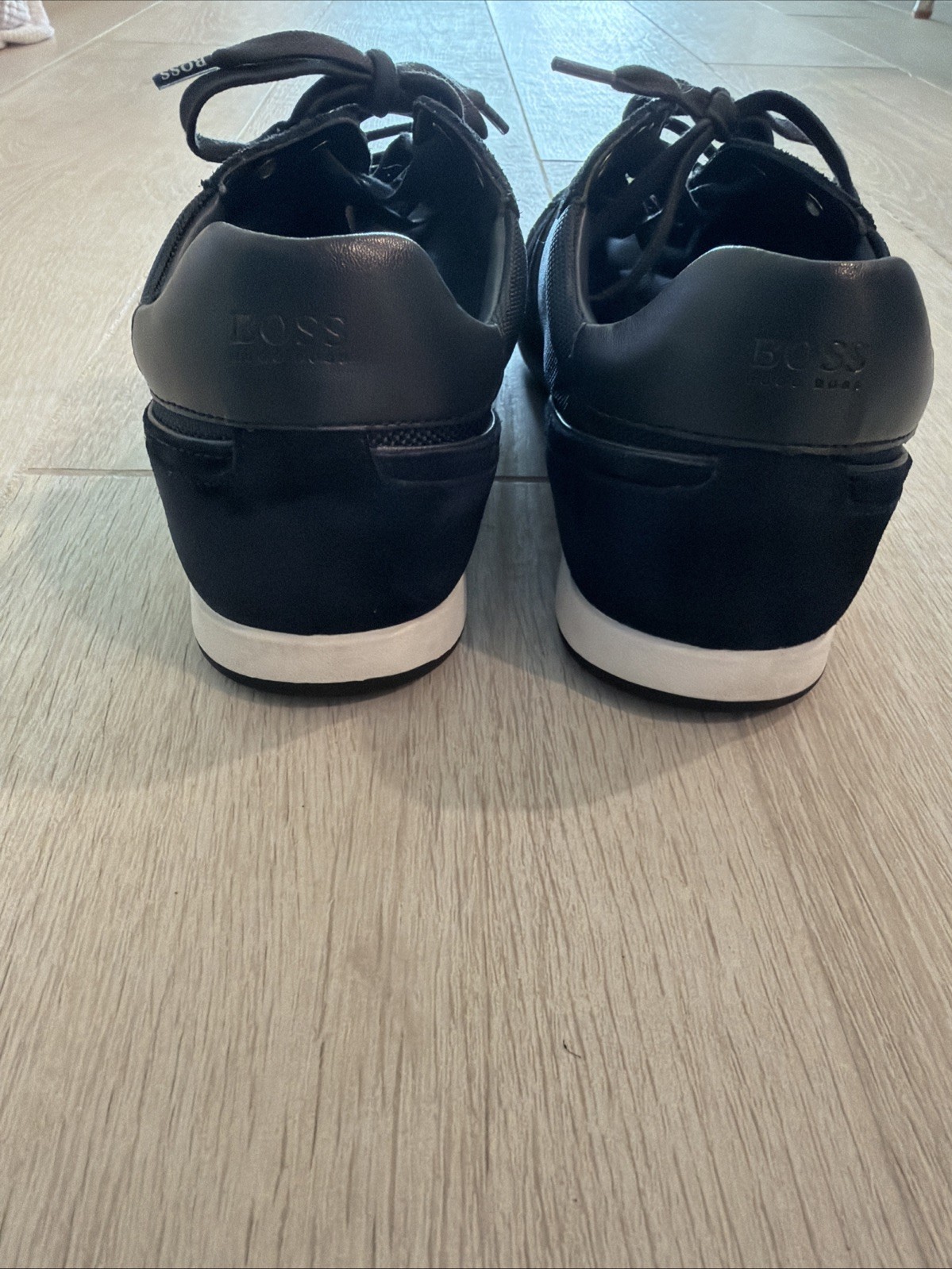 Hugo Boss Men’s Sneakers – Glaze – Navy (size 44 EU / 11 US) EXCELLENT CONDITION