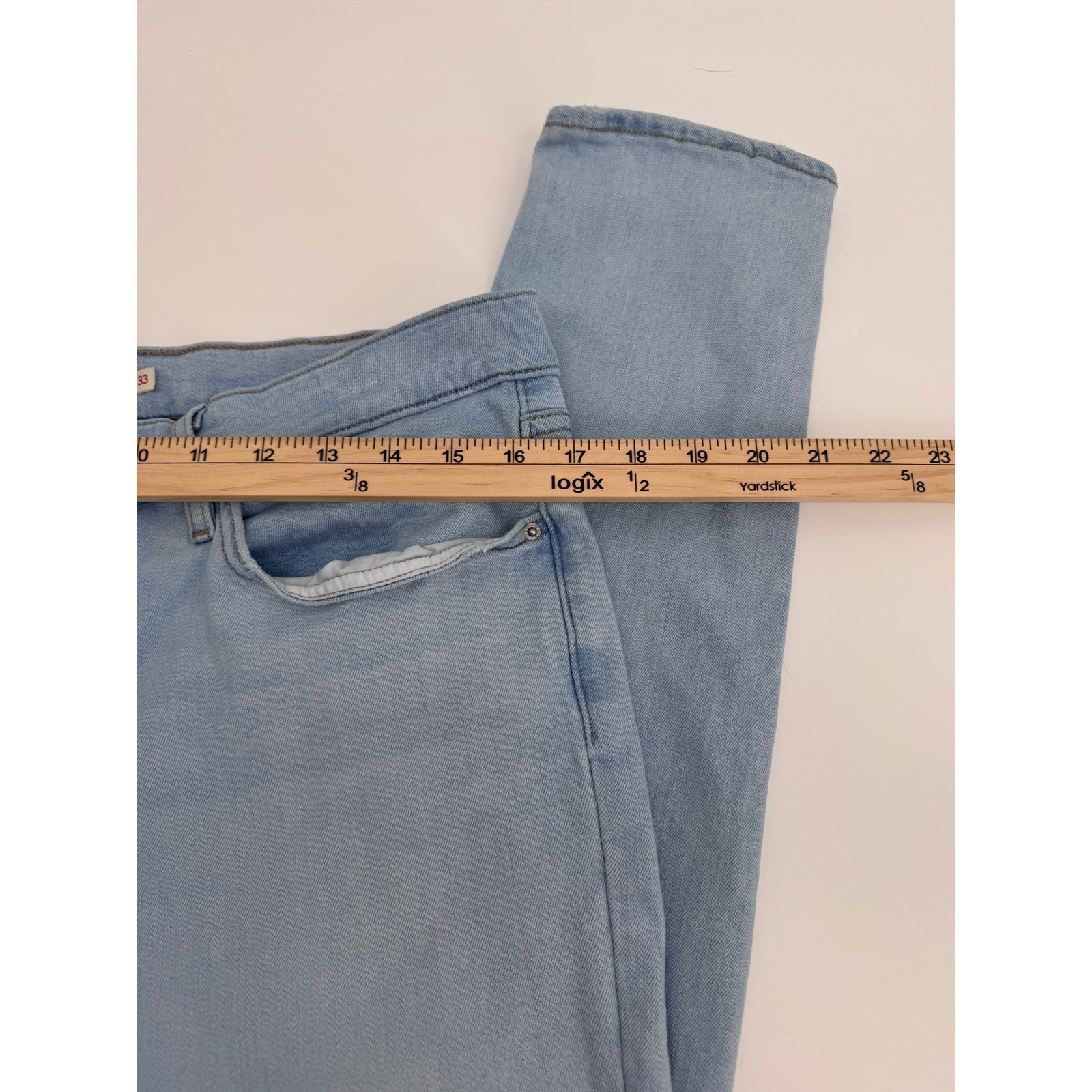 Levis 311 Shaping Skinny Jeans Light Wash Blue Denim W33 L30 19626-0321
