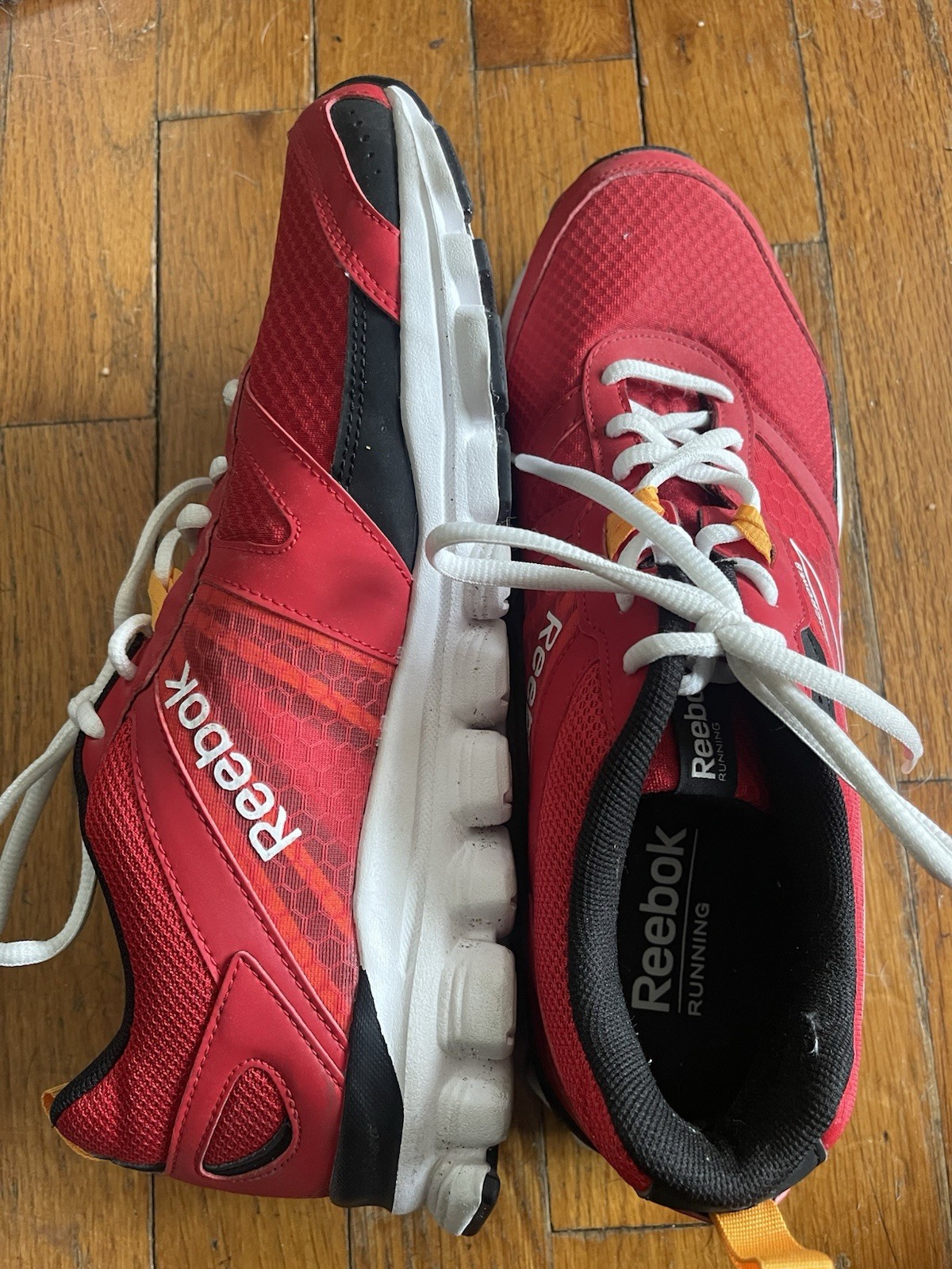 Reebox Classic Men’s Sneakers Size 9