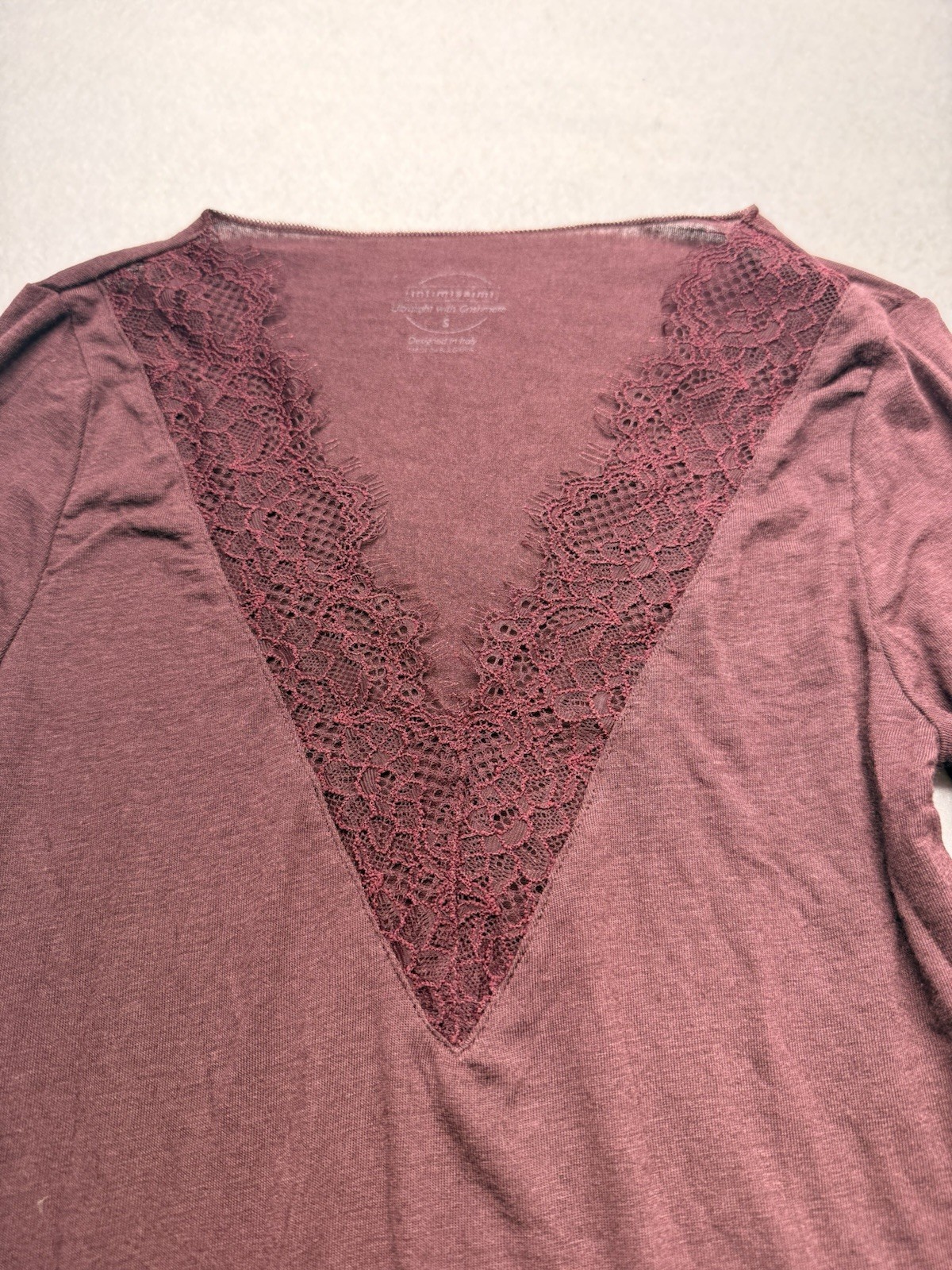 Intimissimi Ultralight Cashmere Lace Long Sleeve Shirt Size S Dark Burgundy NWT