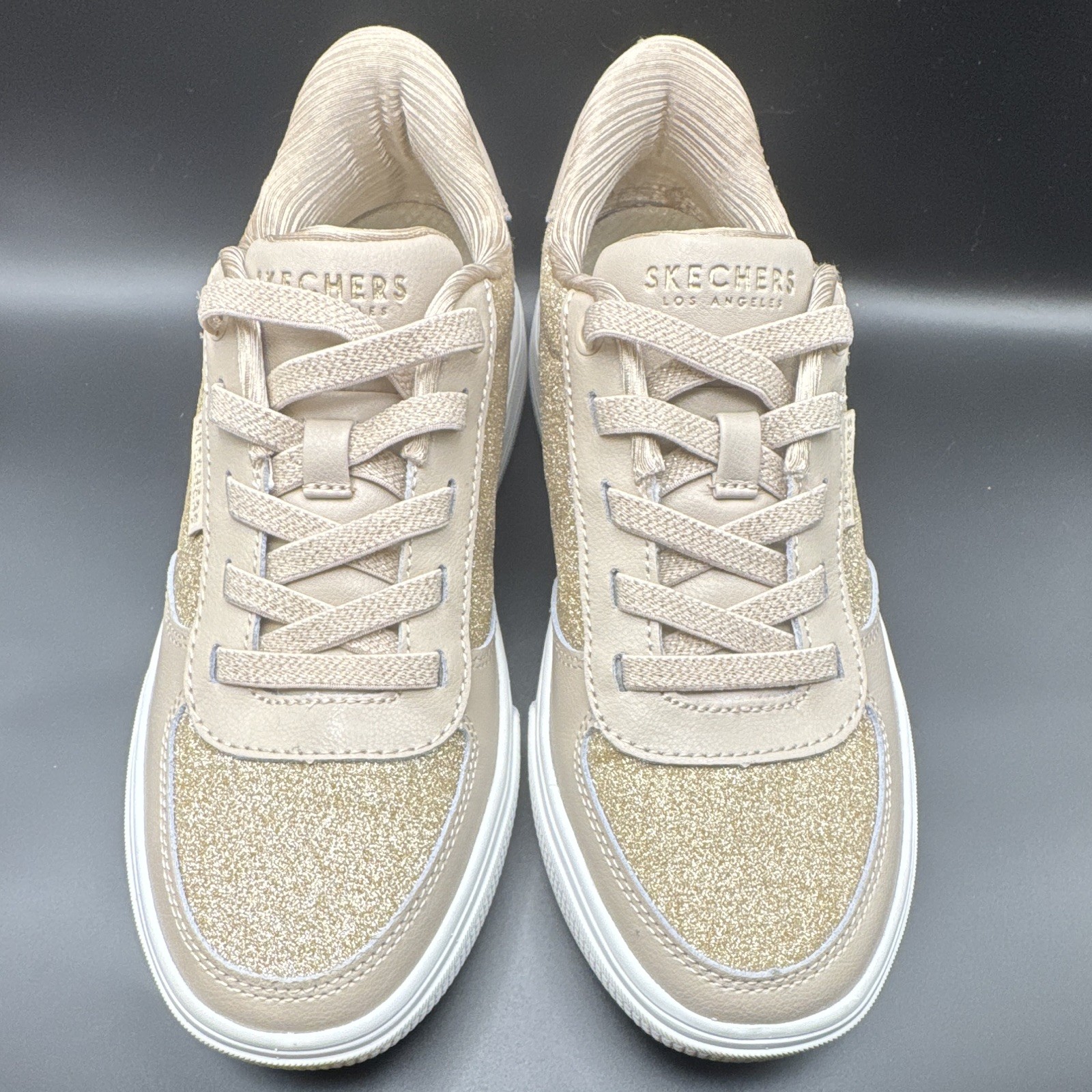 SKECHERS Arch Fit Air-Cooled Cushioned Lace-Up Low Top Leather Sneakers
