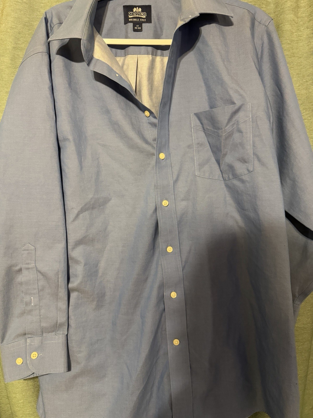 Stafford Men’s Blue Dress Shirt 17″ Neck 32/33 Sleeve Wrinkle Free Pocket