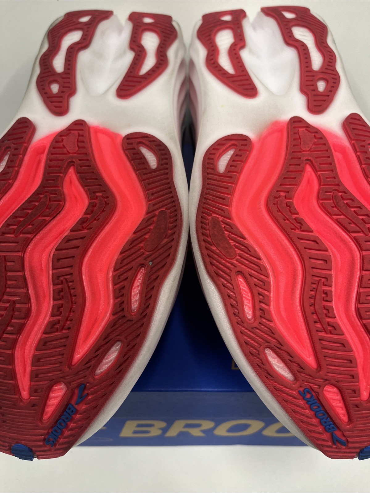 Brooks Glycerin Max Women’s Running Shoes Size 9.5 USED — CLEANED, with box