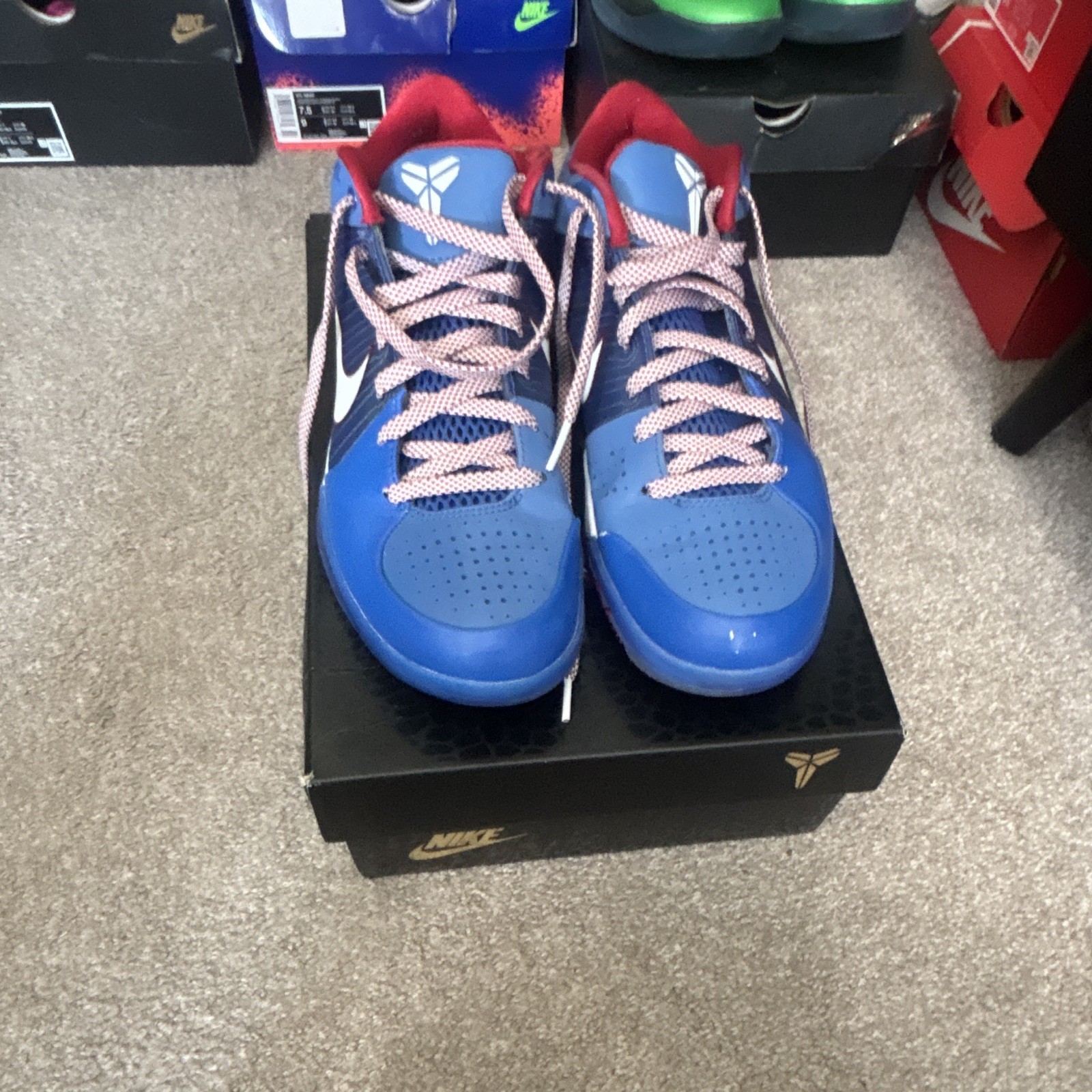 Nike Men’s Low Top Lace-Up Athletic Sneakers Blue/Red/White Stars Kobe 4s
