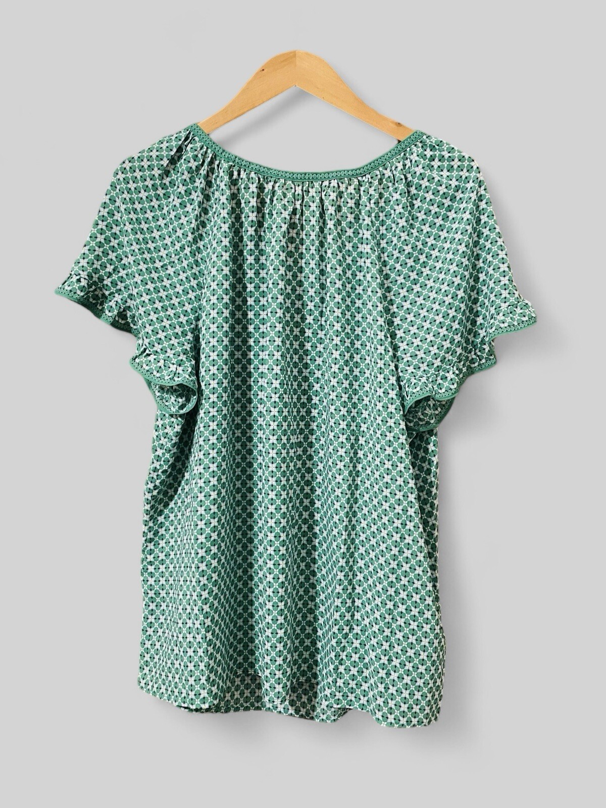 Max Studio Babydoll Peasant Top Petal Sleeve Green Floral Print Fairy Shirt XL