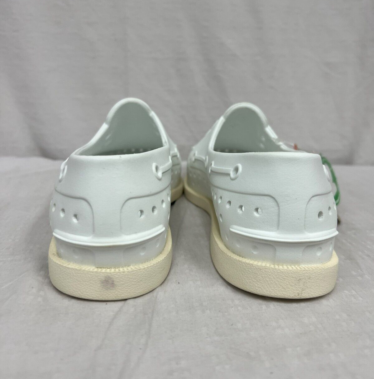 Native Adults Howard Slip On Sneaker/Water Shoe Shell White M6/W8 New *DISPLAY*
