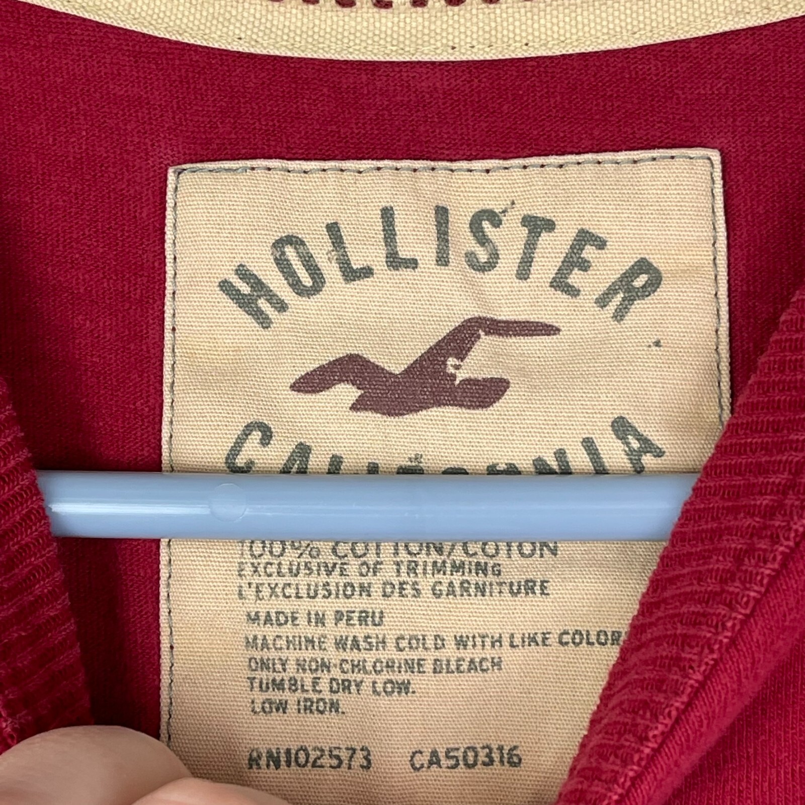 Hollister Surf T Shirt Men’s Medium Short Sleeve Crewneck Red