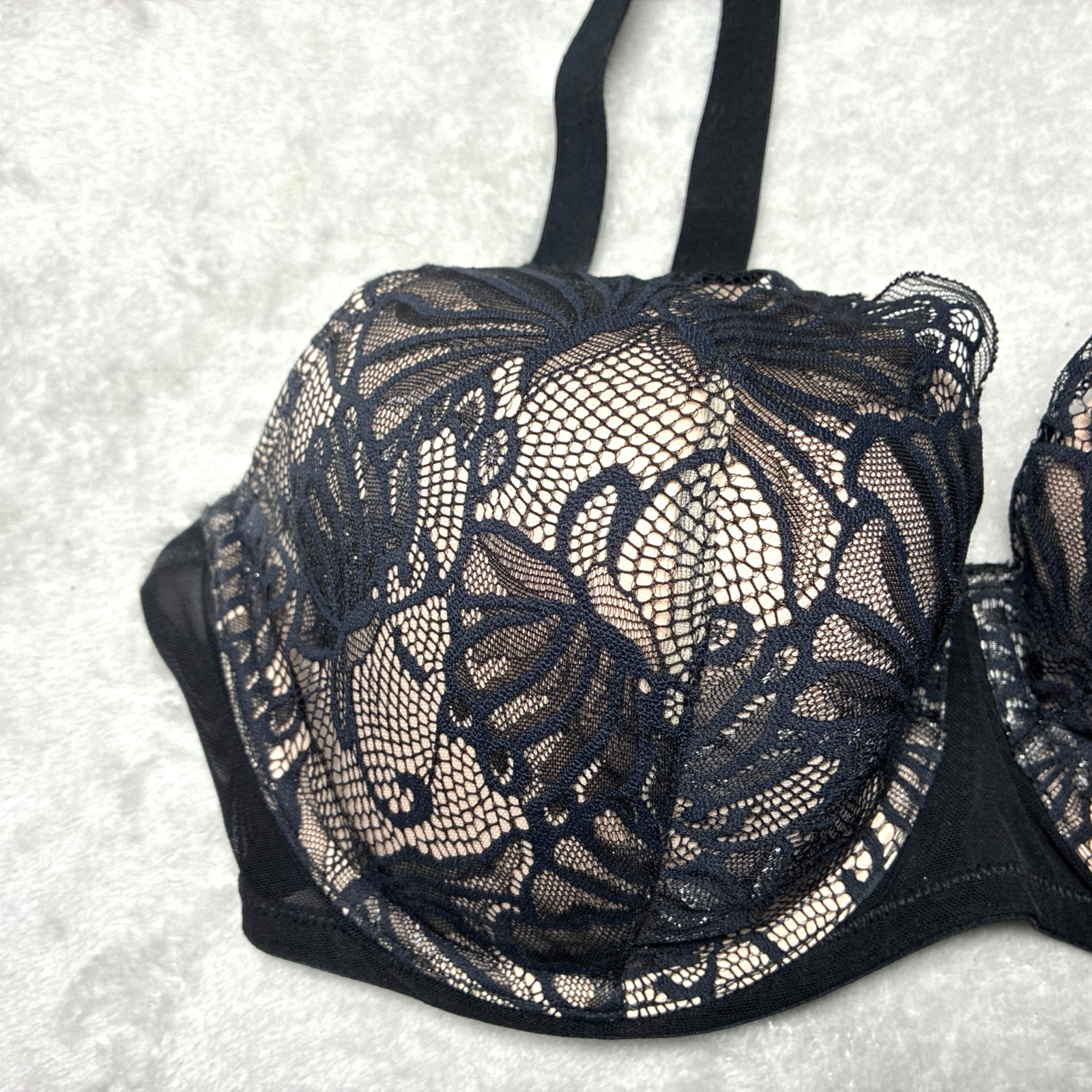 Paramour Felina Lace Bra Sz 42C Black Beige Side Smoothing T-Shirt Style