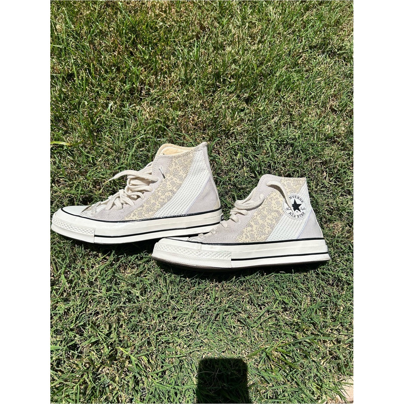 Converse Chuck Taylor High Top Sneakers in Off-White pattern