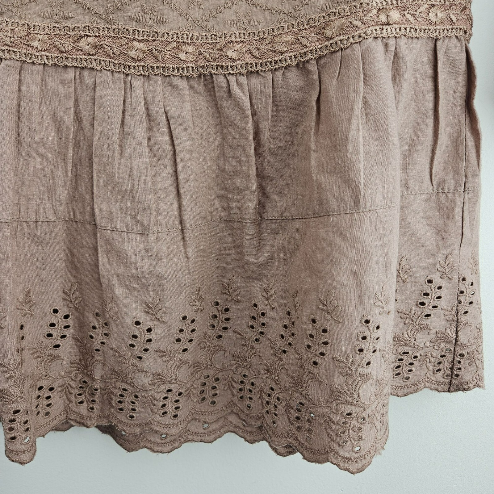 LOGO LAVISH Beige Blouse Womens M Prairie Cottagecore Eyelet Lace Button Ruffles