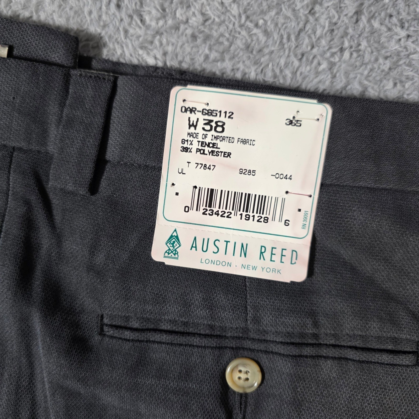 Austin Reed Mens 38 Dress Pants Charcoal Grey Double Pleated Tencel Blend NWT