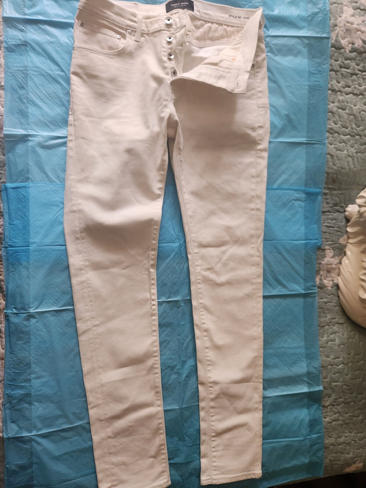 PURPLE BRAND men’s Jeans made in ITALY White size 34 length 44″ New.