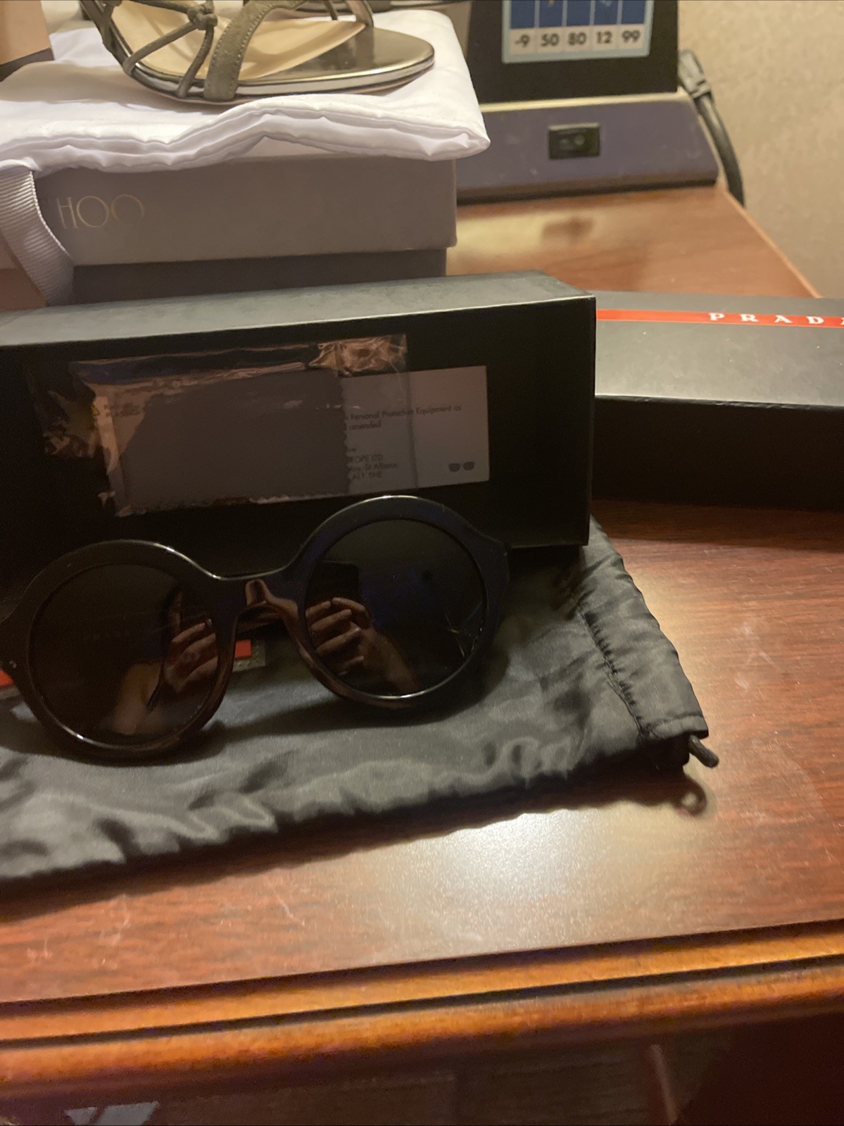 Prada Sunglasses Black Round BP44360676