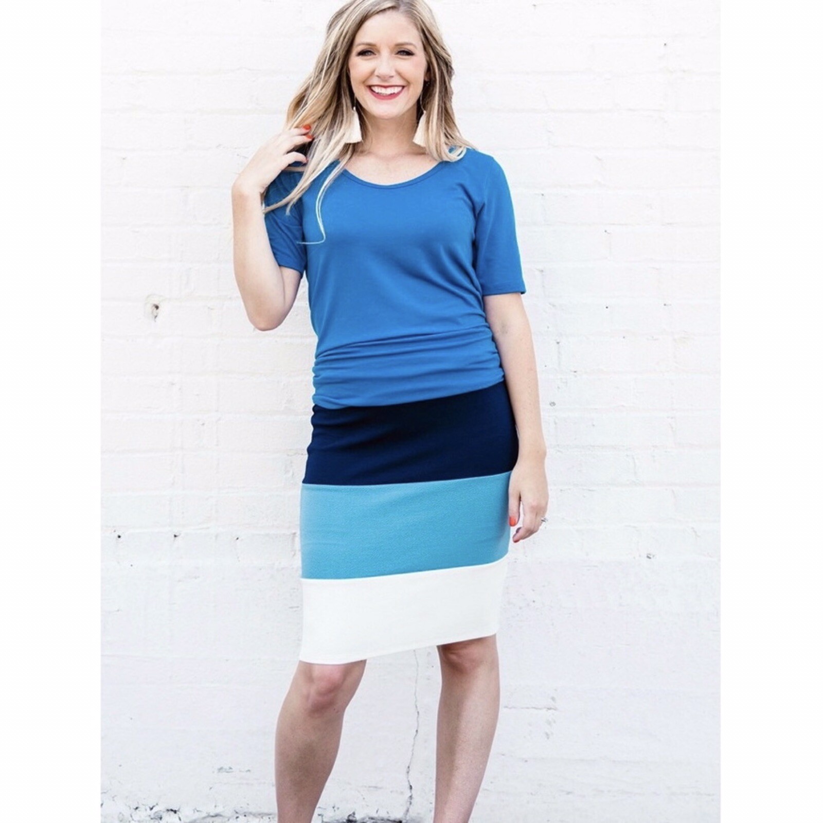 LuLaRoe Cassie Pencil Skirt 2XL NWT Red Black Green Pull-On Stretch