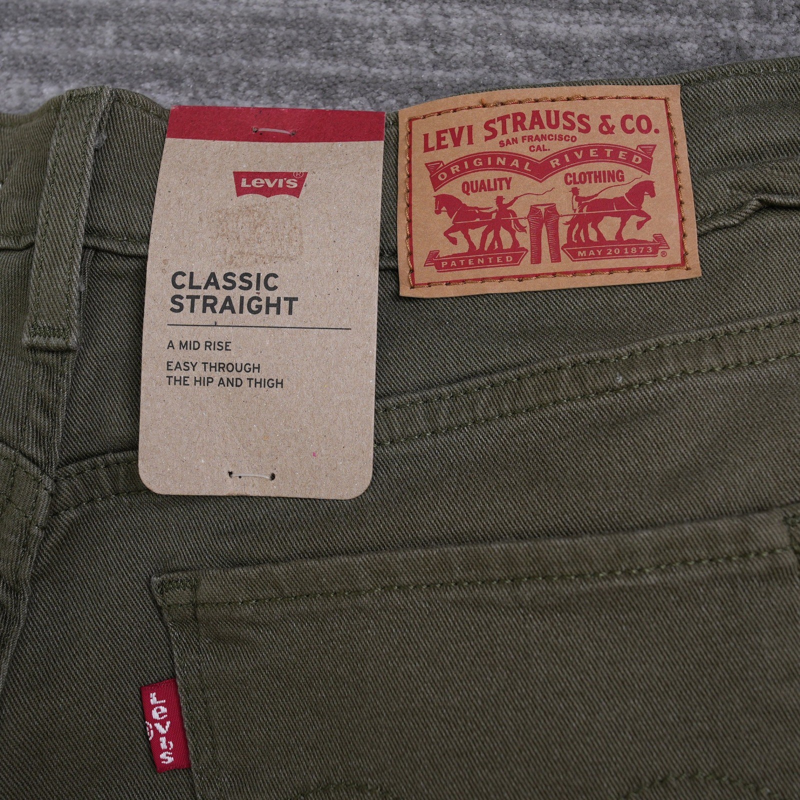 Levis Classic Straight Leg Jeans Womens 6M Olive Green Mid Rise New Tag 30×30.25