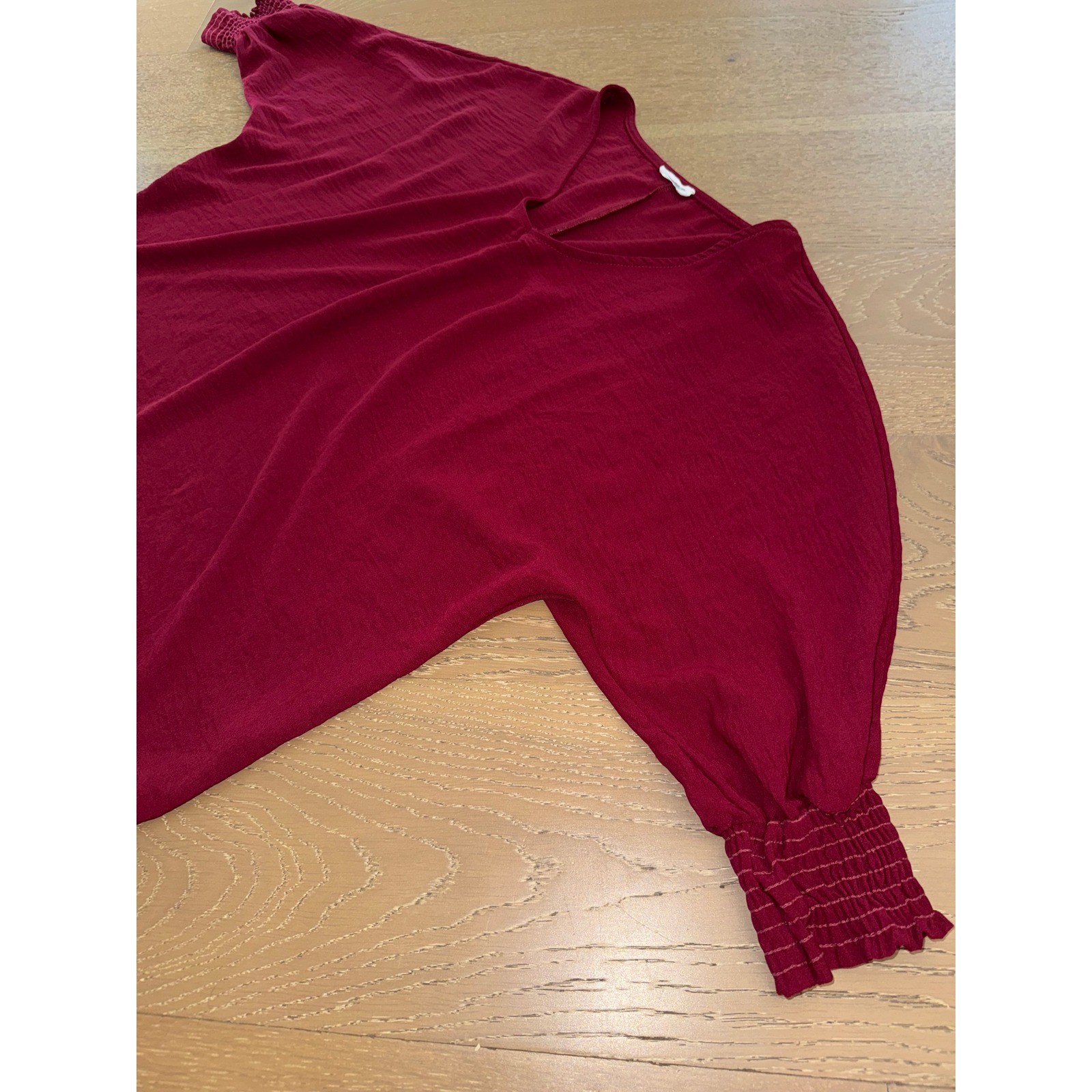 ee:some Burgundy V-Neck Batwing Sleeve Smocked Cuff Blouse Top Medium