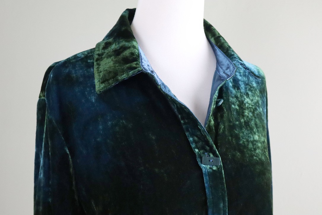 JOHN MARK NWT $119 Velvet Soft Button Up Hi Lo Blue Green Shirt Top Size Small
