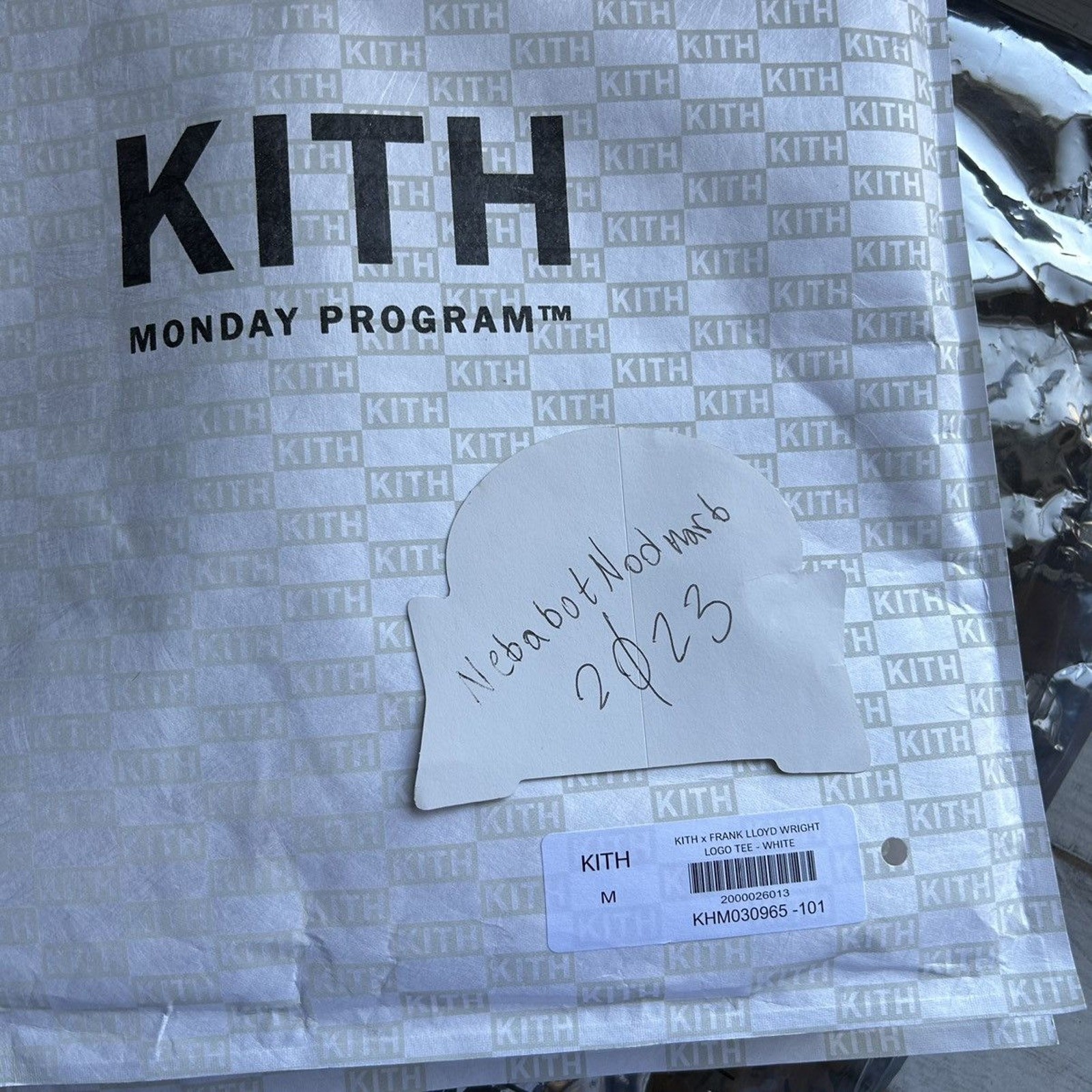 FRANK LLOYD WRiGHT FOUNDATiON BOX LOGO TEE WHiTE KiTH RONNiE FiEG ARCHiTECTURE