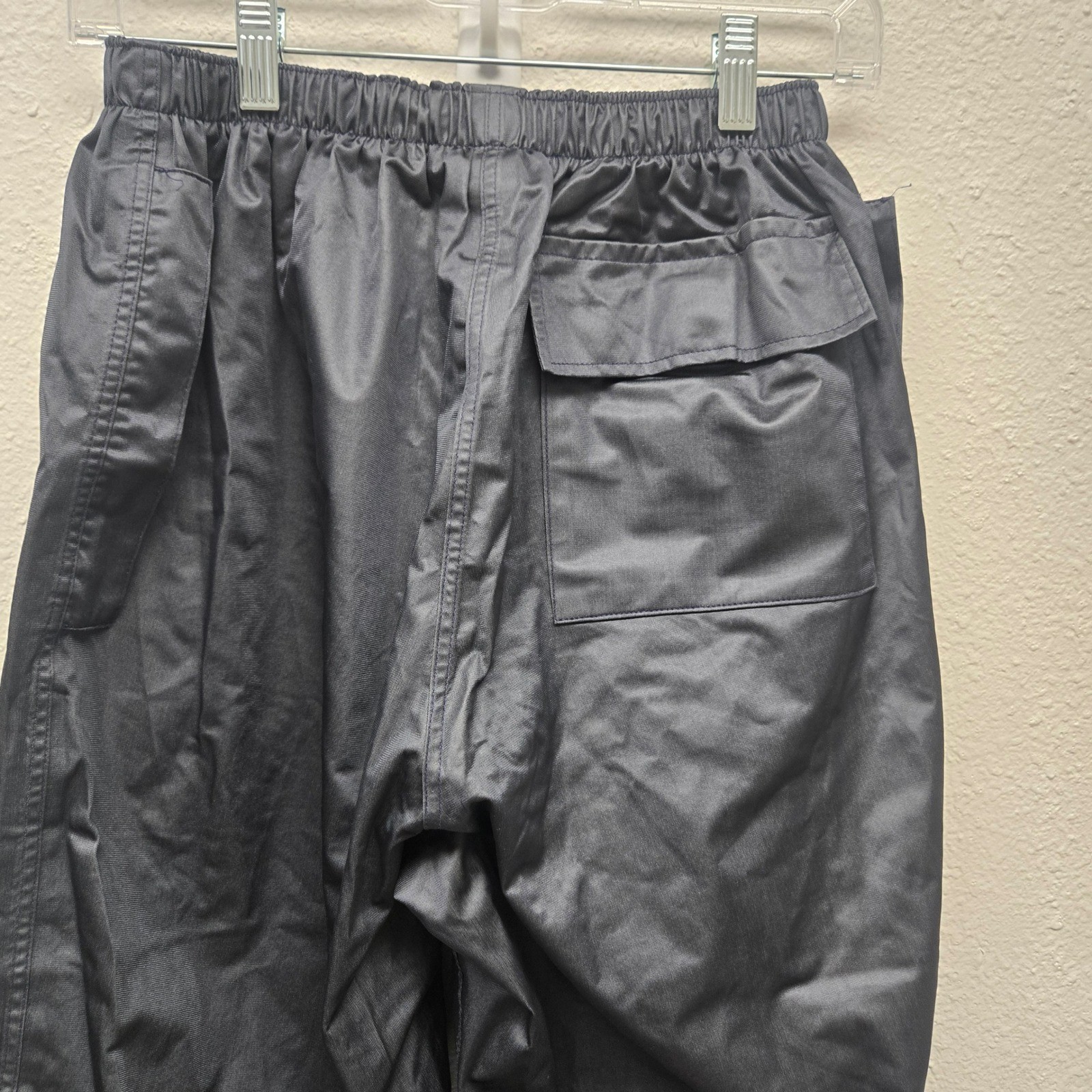 Black Windbreaker Cargo Pants Elastic Waist Ankle Zip Athletic Streetwear