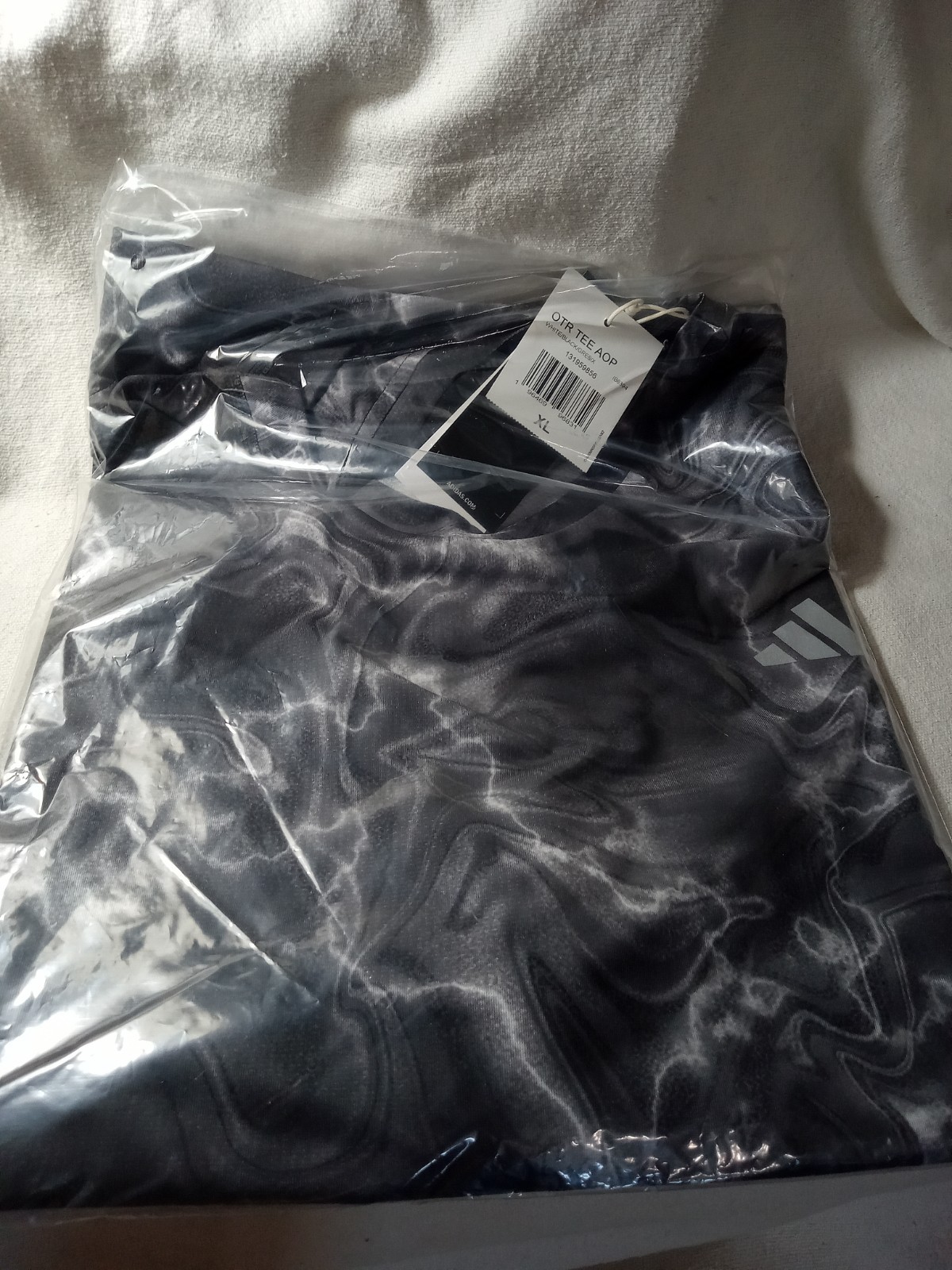 Adidas OTR AOP T-Shirt White / Black / Gray IB6394 Men’s Size XL
