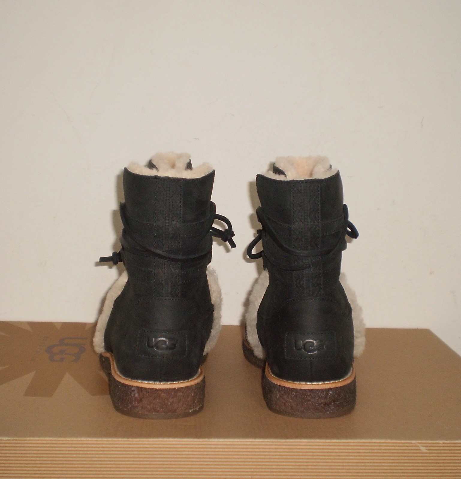 UGG Women’s LUISA Water-Resistant Leather BOOT 7US Black NWOB $185 MSRP