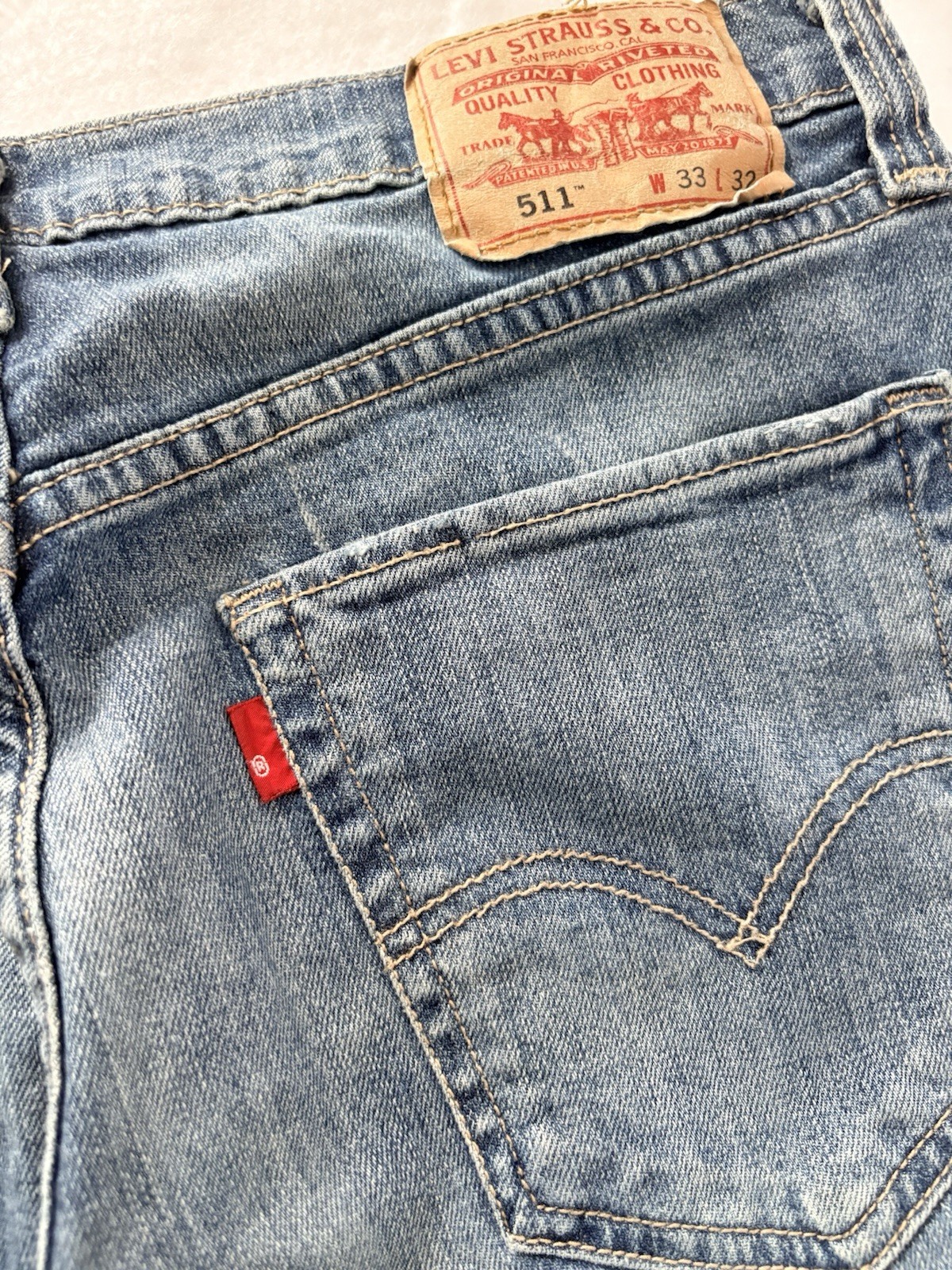 Levi’s Men’s 511 Blue Denim Straight Leg Low Rise Jeans Size 33×32, Red Tab