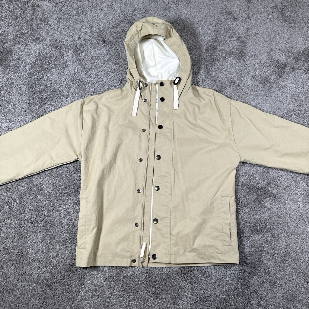 Free Assembly Men’s Beige Hooded Windbreaker Jacket M Zip/Button Pockets