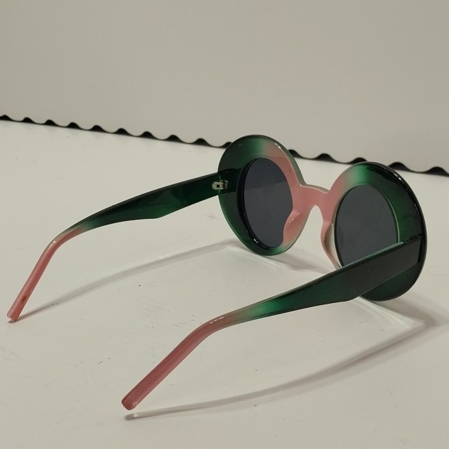 Women’s Round Oversized Sunglasses Green Plastic Frame Gray Tinted Lenses