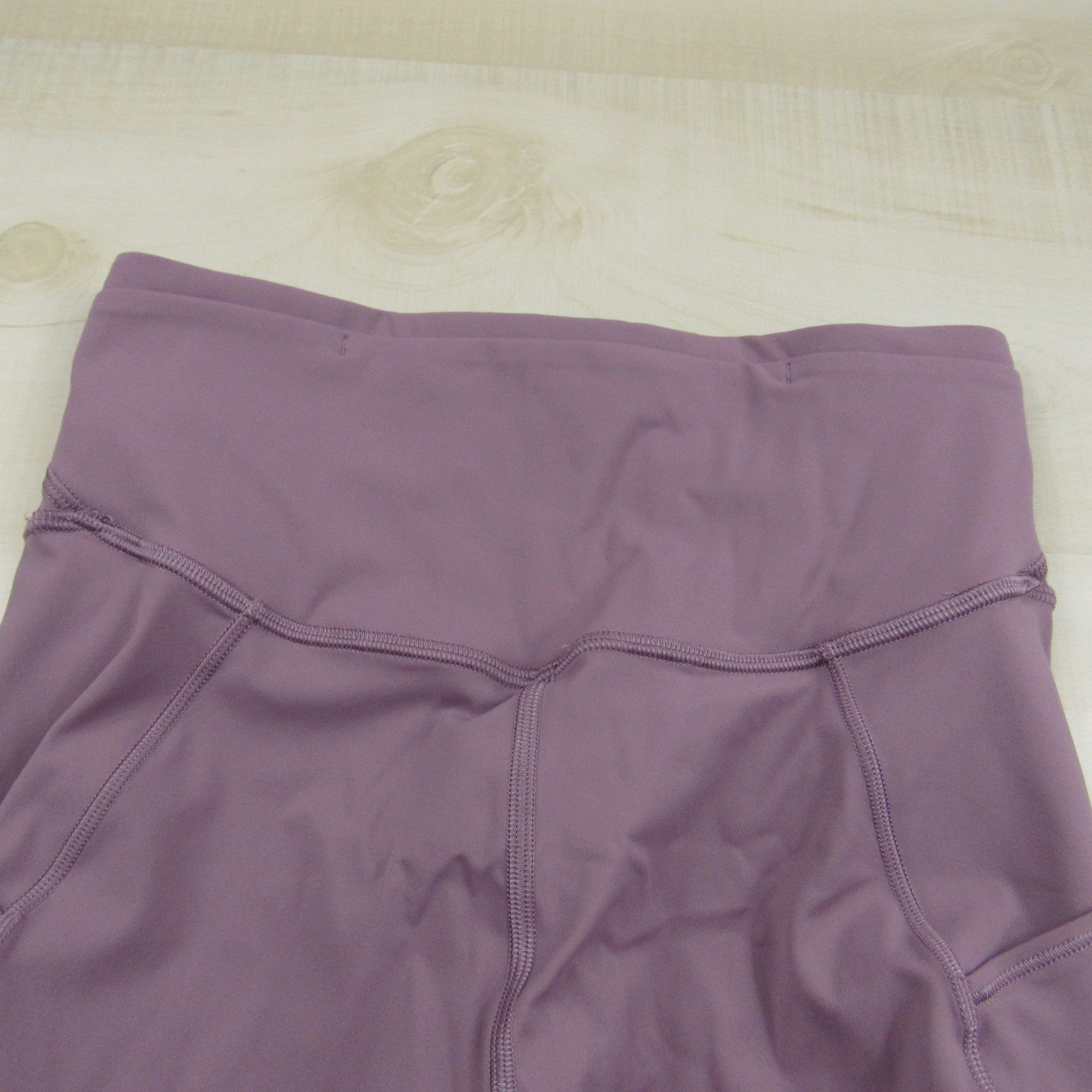 Lululemon Shorts Womens 4 Purple Align Athleisure Gym Yoga Active Stretch