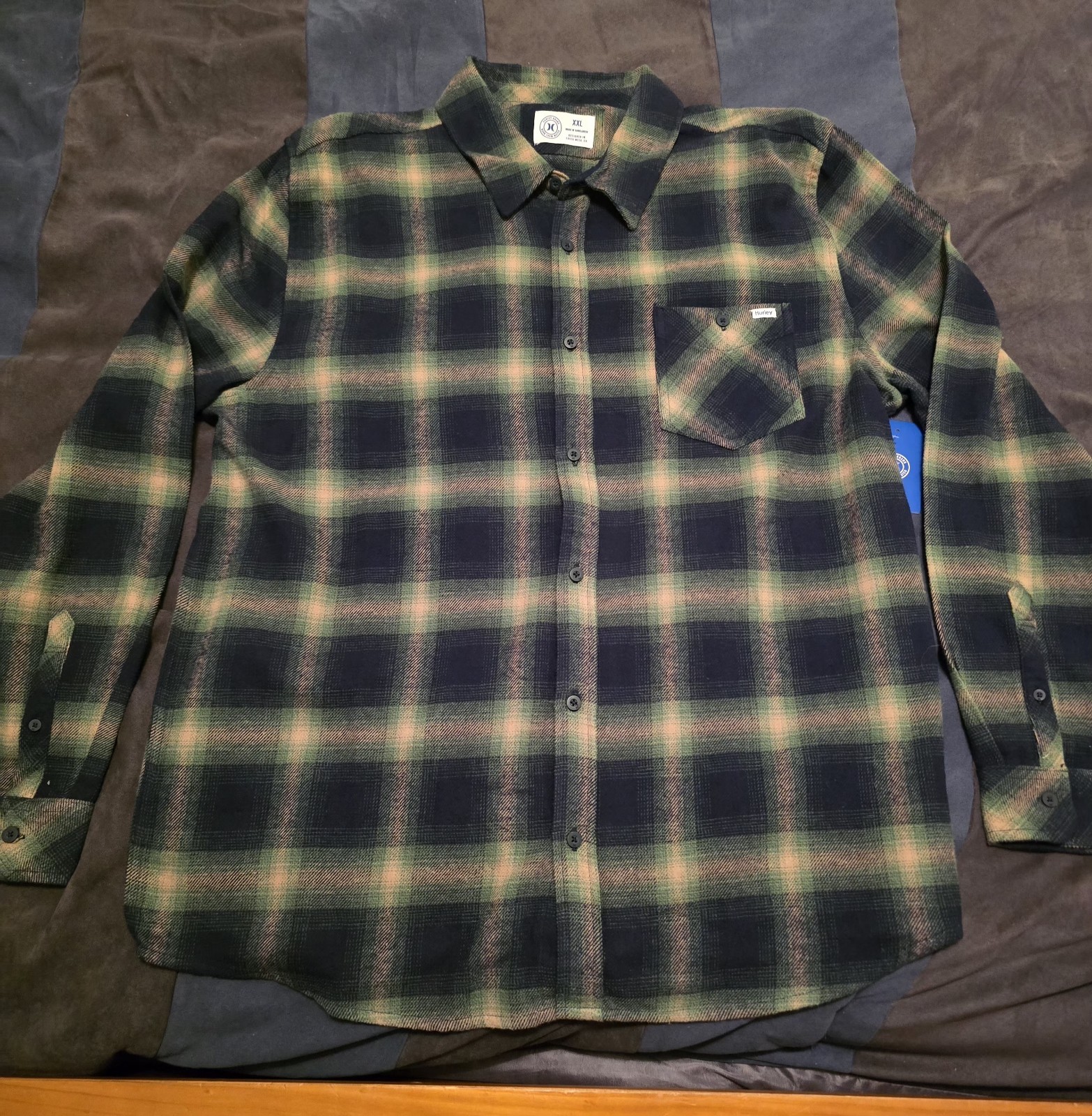 $50…Hurley “The Graduate” size XXL Longsleeved Flannel Plaid Obsidian
