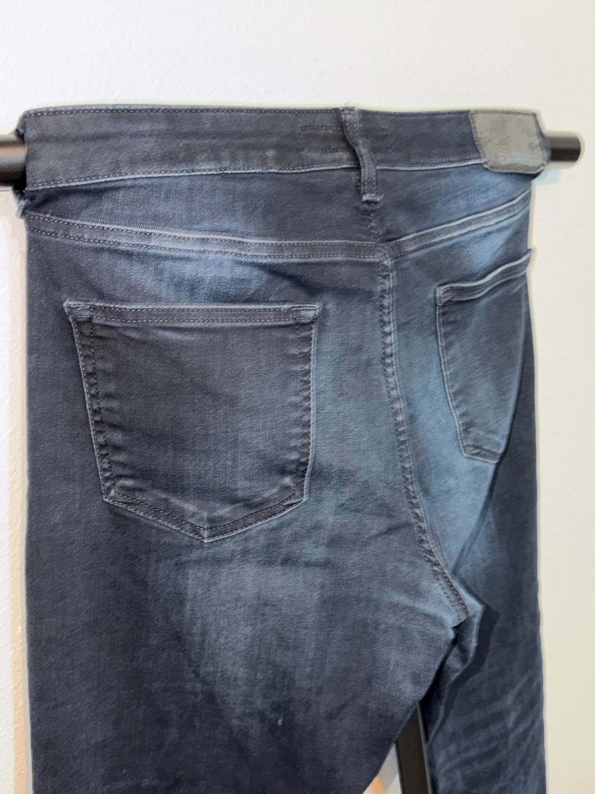 Express Jeans Mens 33×30 Black Denim Cotton Straight Leg Slim-Fit Hyper Stretch