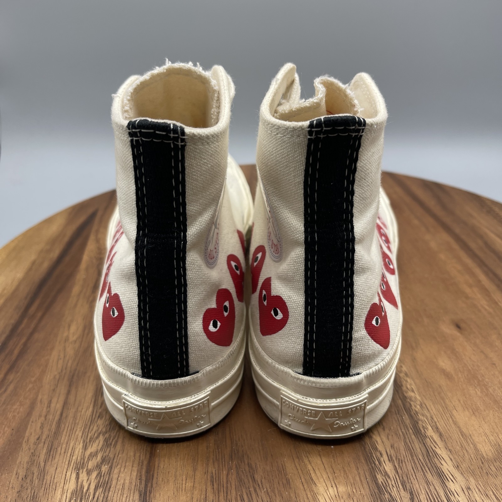 Converse Chuck Taylor All Star Shoes Womens 9 CDG Play Hearts Casual Skate