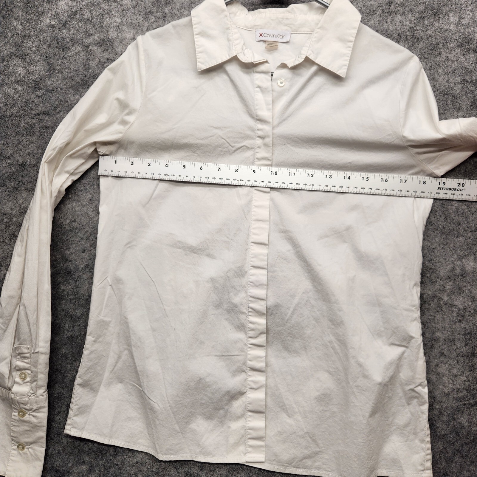 Calvin Klein Long Sleeve Women’s Medium White Two Button Straight Barrel Cuff