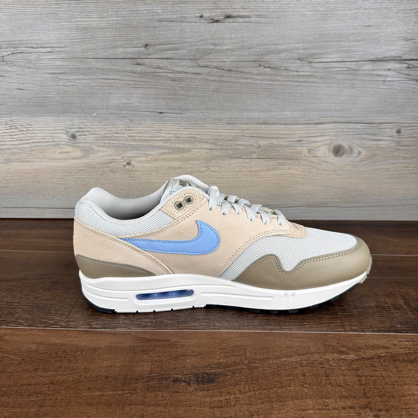 Nike Air Max 1 Mens Size 9 Light Bone Sanddrift Khaki Psychic Blue FZ5808 009
