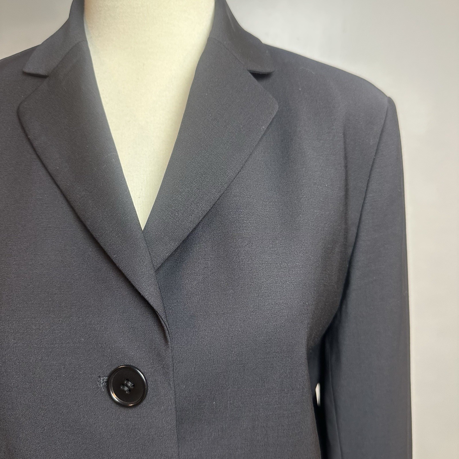 Talbots Size 8 Wool Blend Blazer Black Grace Fit 3-Button Classic Timeless NWT