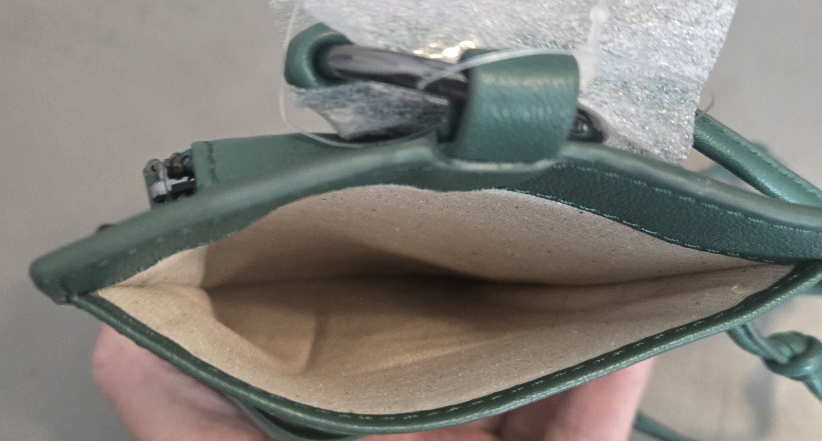 Green Faux Leather ID/Document Holder Lanyard Card Case w/ Credit Card Slot