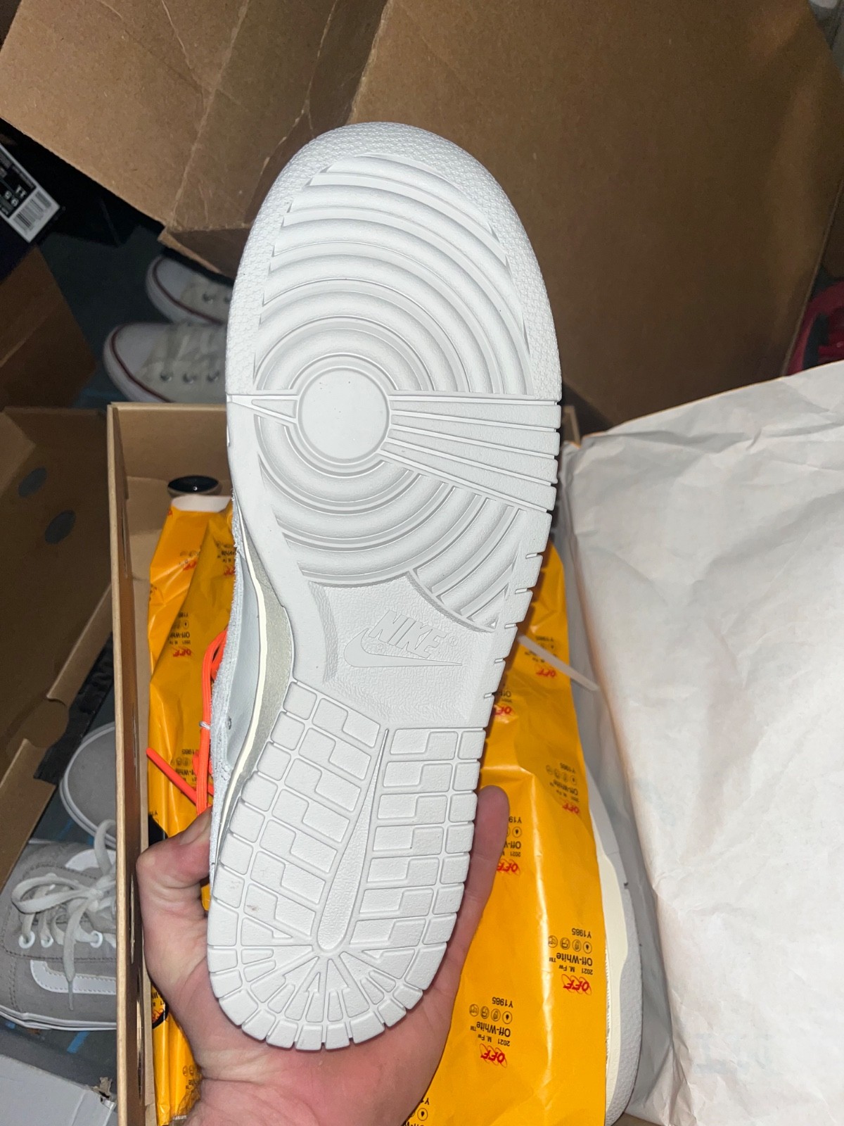 Nike dunk low off-white lot 11 Size 10