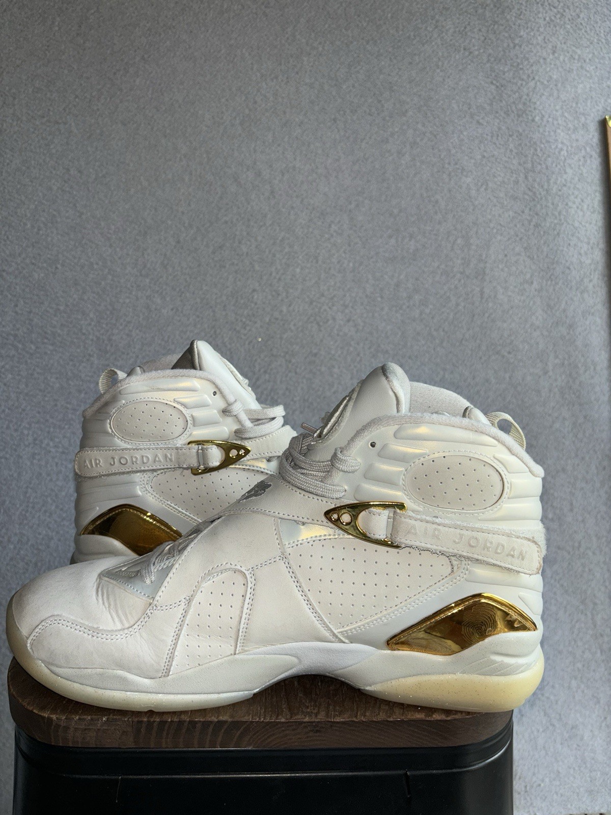 Air Jordan 8 Retro C&C Trophy Champagne 2016 Size 11.5 Pre-owned
