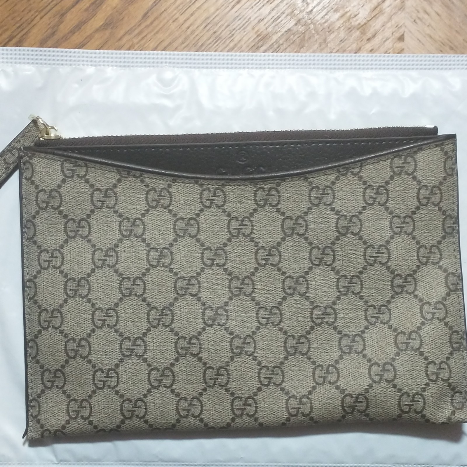 Gucci GG Monogram Zip Wristlet Clutch Pouch Beige Brown Lined Gold