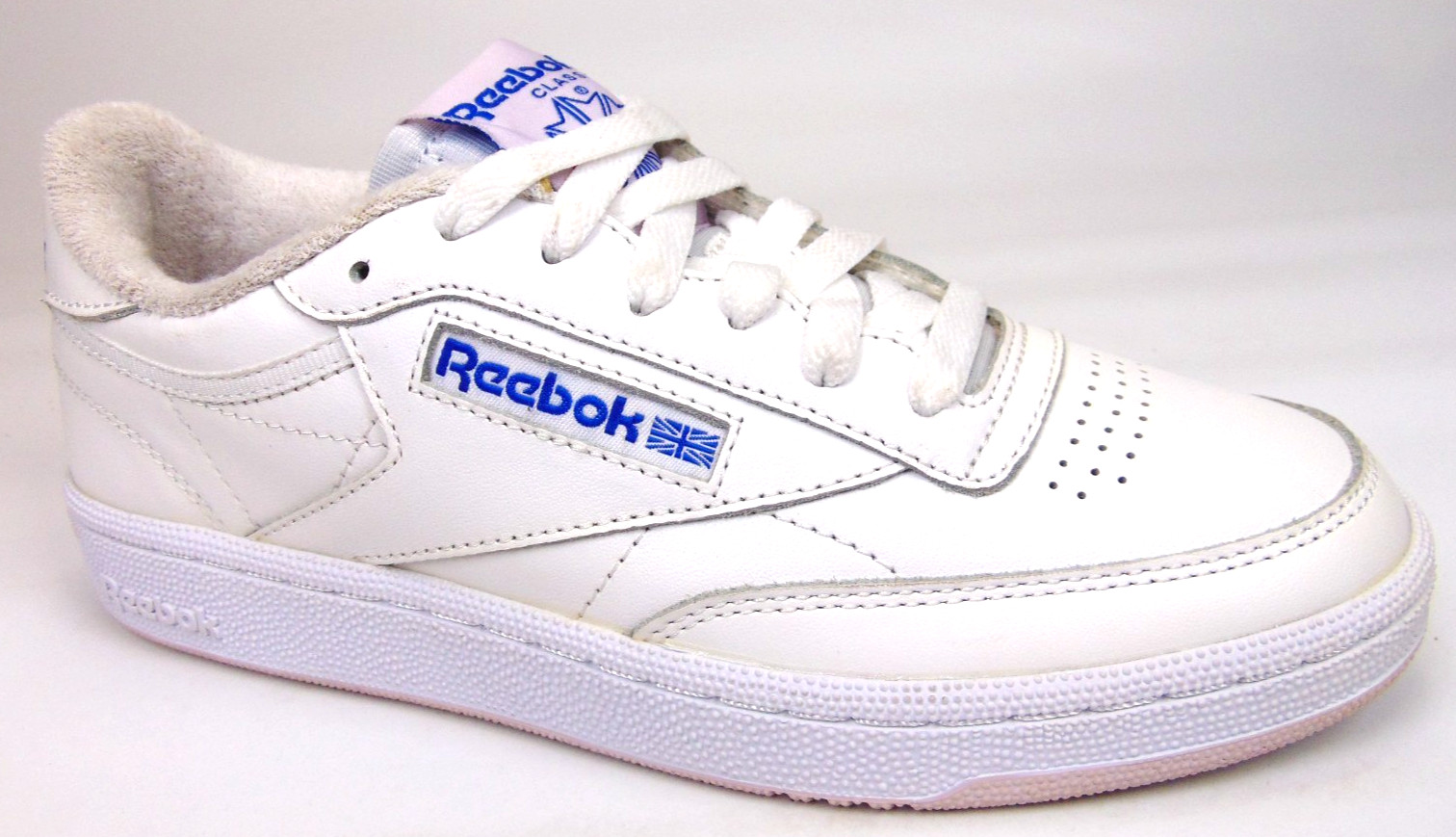 NEW! Reebok Club C 85 Classic Tennis Sneakers Women’s Size 7.0 M, White Leather